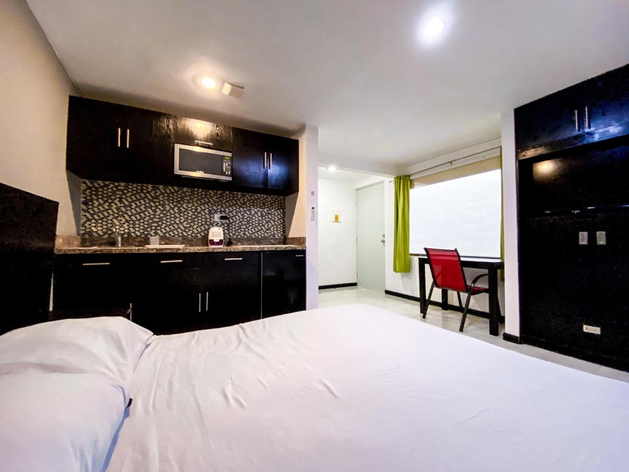 Casa Balam Gladiolas Cancun Exterior photo